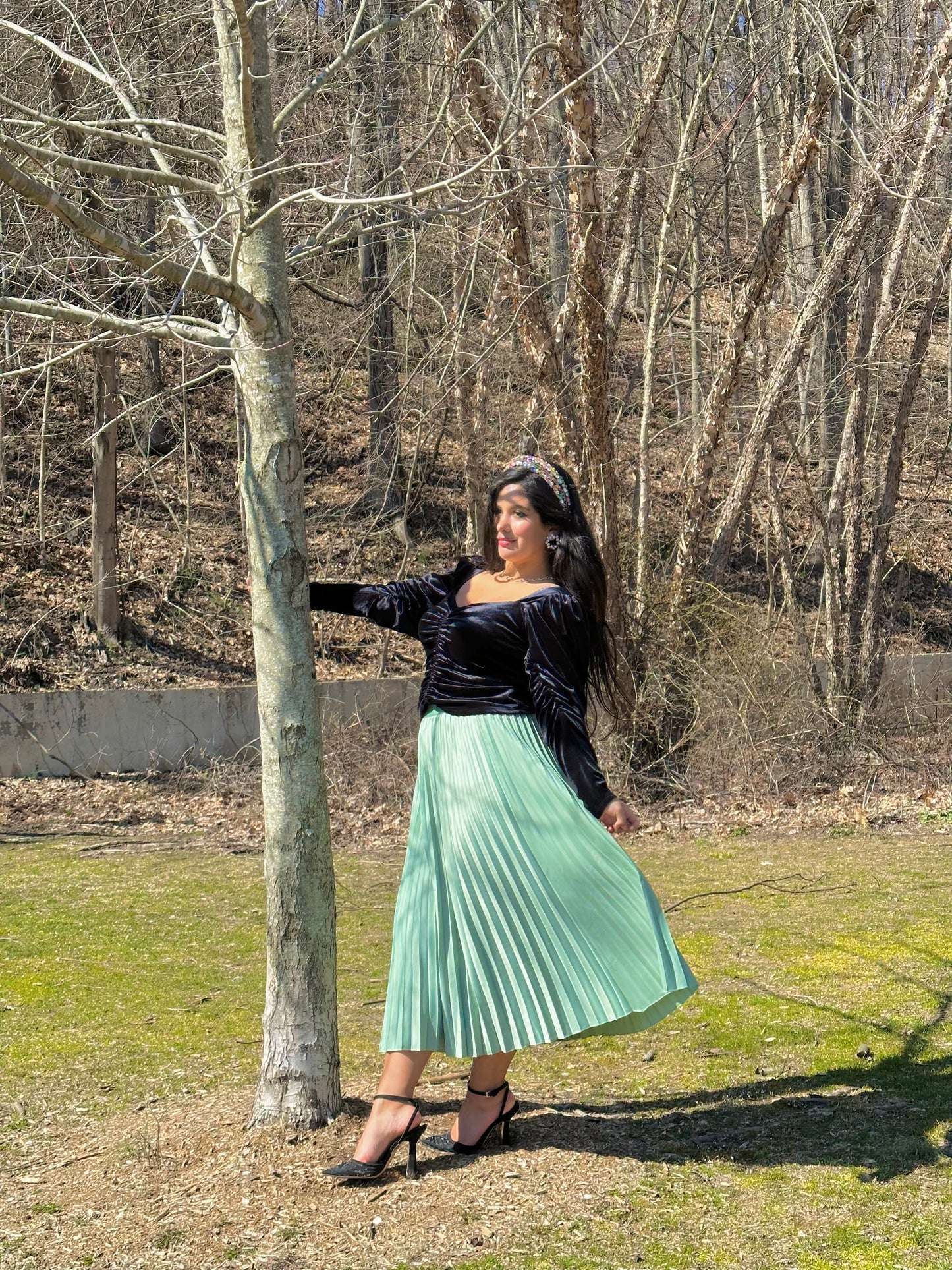 👑Goddess Diana pleated sage satin skirt