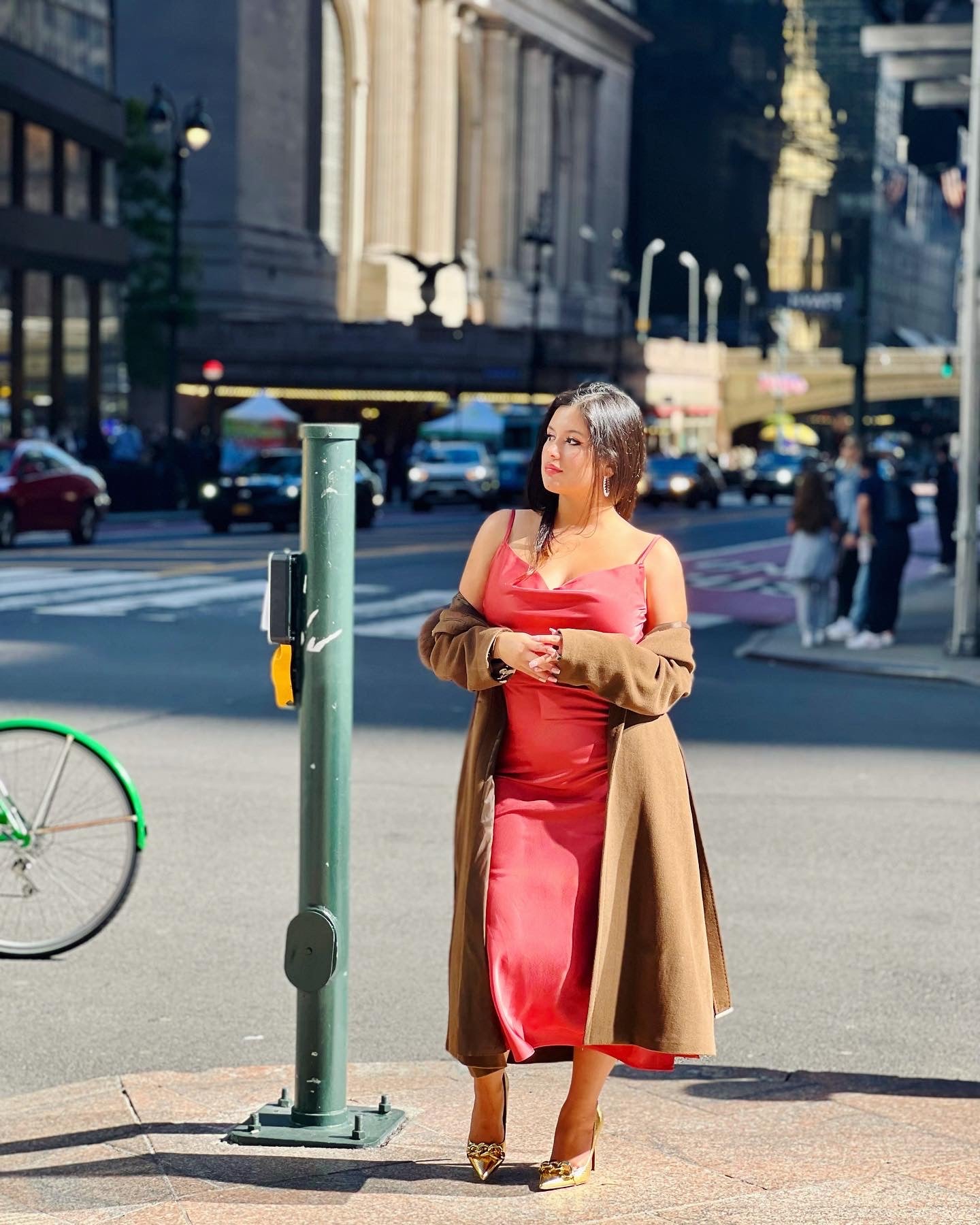 👑Princess Roxanne satin cowl neck dress